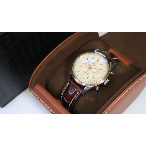 106 - Brand: Breitling
 Model Name: Transocean 
 Reference: UB0152
 Movement: Automatic
 Box: Inner and ou... 