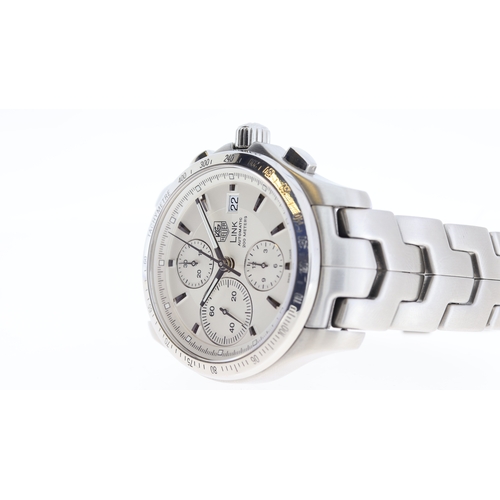 112 - Brand: Tag Heuer
 Model Name: Link 
 Reference: CJF2111-0
 Movement: Automatic
 Dial shape: Circular... 