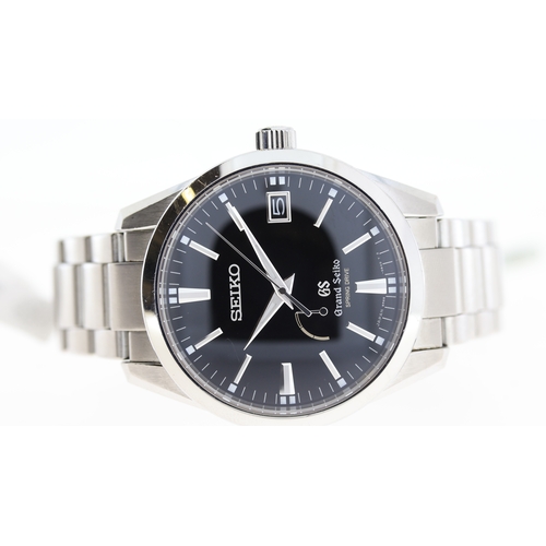 141 - Brand: Grand Seiko
 Model Name: Spring Drive 
 Reference: 9R65-0BM0
 Movement: Automatic
 Year: Circ... 