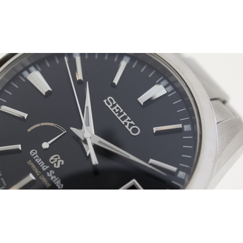 141 - Brand: Grand Seiko
 Model Name: Spring Drive 
 Reference: 9R65-0BM0
 Movement: Automatic
 Year: Circ... 