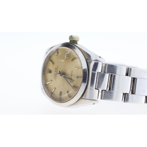 147 - Brand: Rolex
 Model Name: Oysterdate 
 Reference: 6466
 Movement: Manual Wind
 Year: 1975
 Dial shap... 