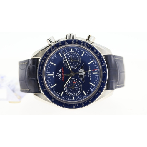 156 - Brand: Omega
 Model Name: Speedmaster 
 Reference: 304.33.44.52.03.001
 Movement: Automatic
 Box: Fu... 