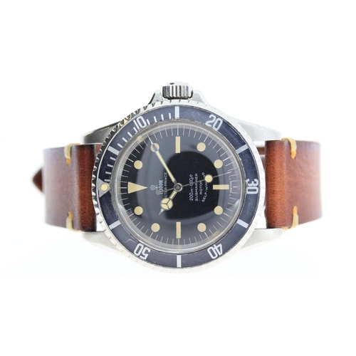 164 - Brand: Tudor
 Model Name: Submariner 
 Reference: 7016
 Movement: Automatic
 Year: Circa 1968
 Dial ... 