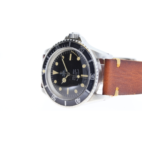 164 - Brand: Tudor
 Model Name: Submariner 
 Reference: 7016
 Movement: Automatic
 Year: Circa 1968
 Dial ... 