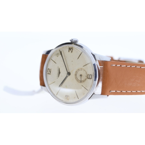 178 - Brand: Vintage Longines
 Model Name: Oversized 
 Reference: 8888-21
 Movement: Manual Wind
 Year: 19... 