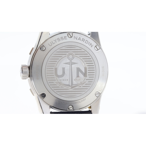 54 - Brand: Ulysse Nardin
 Model Name: Diver 
 Reference: 8163-175
 Movement: Automatic
 Dial shape: Circ... 