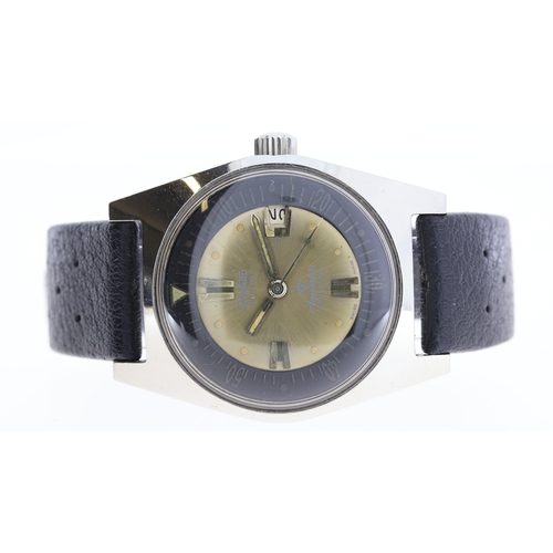 60 - Brand: Vintage Aquastar
 Model Name: Duward 
 Reference: 1701
 Movement: Automatic
 Year: Circa 1960... 