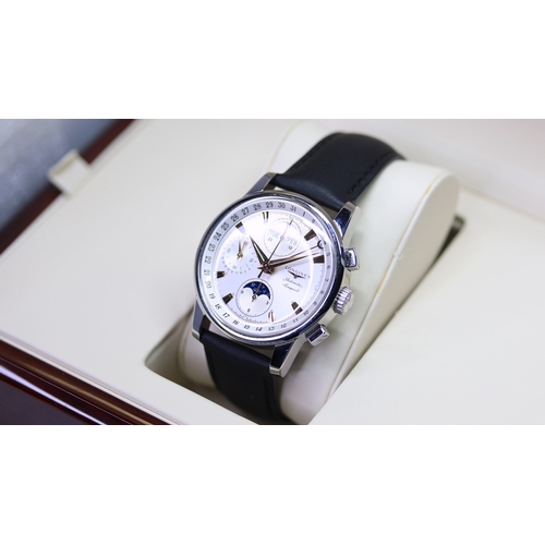 23 - Brand: Longines
 Model Name: Conquest 
 Reference: L1.642.4
 Movement: Automatic
 Box: Accompanying ... 