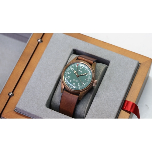 40 - Brand: Oris
 Model Name: Bronze Big Crown 
 Reference: 7741-31
 Movement: Automatic
 Year: Circa 202... 