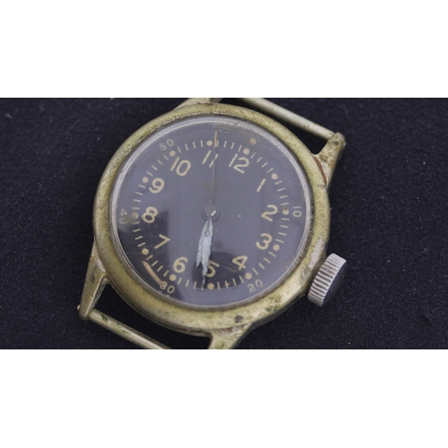 113 - Brand: Waltham U.S.A
 Model Name: Military 
 Reference: 6B
 Movement: Manual Wind
 Year: 1940s
 Dial... 