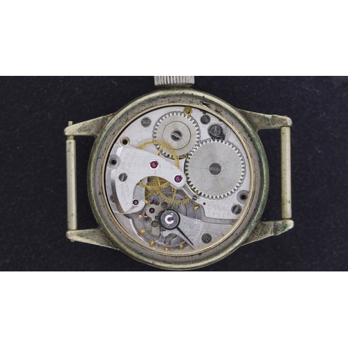 113 - Brand: Waltham U.S.A
 Model Name: Military 
 Reference: 6B
 Movement: Manual Wind
 Year: 1940s
 Dial... 