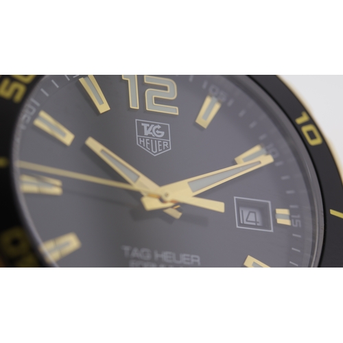 132 - Brand: Tag Heuer
 Model Name: Formula 1 
 Reference: WAZ1121
 Movement: Quartz
 Dial shape: Circular... 