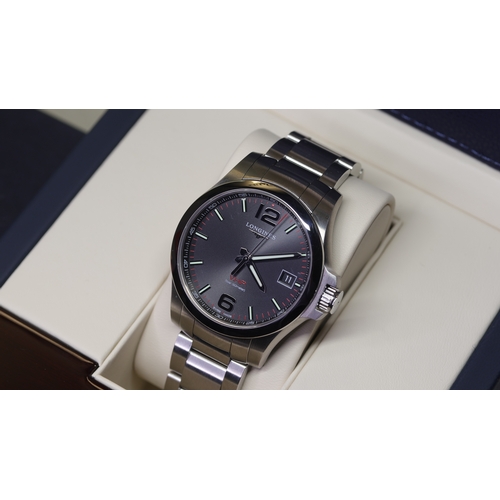 147 - Brand: Longines
 Model Name: Conquest 
 Reference: L3.716.4
 Movement: Quartz
 Year: 2022
 Box: Full... 