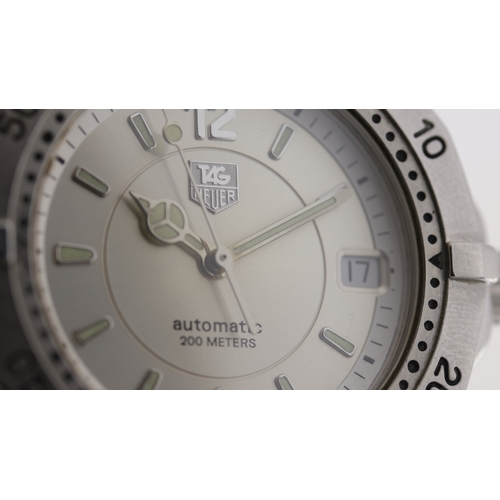 155 - Brand: Tag Heuer
 Model Name: Professional 
 Reference: WK2116
 Movement: Automatic
 Dial shape: Cir... 