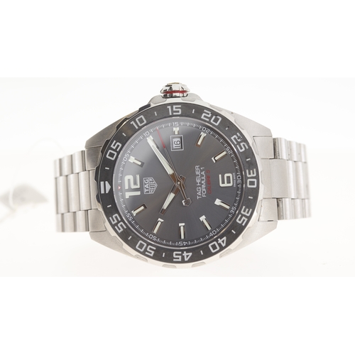 164 - Brand: Tag Heuer
 Model Name: Formula 1 
 Reference: WAZ2011
 Movement: Automatic
 Year: 2019
 Box: ... 