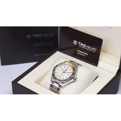 165 - Brand: Tag Heuer
 Model Name: Aquaracer 
 Reference: WAY1151
 Movement: Quartz
 Year: 2015
 Box: inn... 