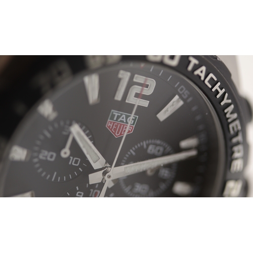 189 - Brand: Tag Heuer
 Model Name: Formula 1 
 Movement: Automatic
 Dial shape: Circular
 Dial colour: Bl... 