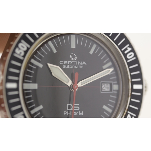 197 - Brand: Certina
 Model Name: Ds Divers Watch 
 Reference: DS PH200M
 Movement: Automatic
 Box: Full B... 