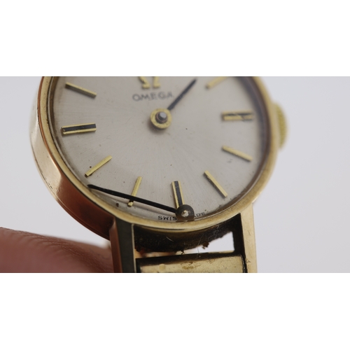 229 - Brand: Omega
 Model Name: 9ct 
 Movement: Omega Calibre 484
 Year: Circa 1968
 Dial shape: Circular
... 