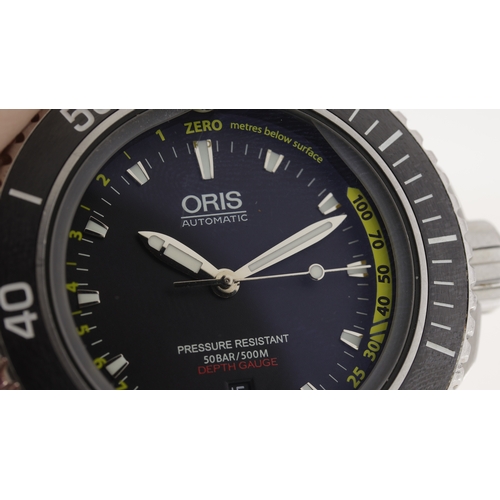 40 - Brand: Oris
 Model Name: Aquis 
 Reference: 7675
 Movement: Automatic
 Year: Circa 2015
 Dial shape:... 