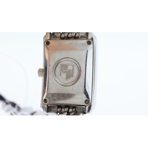 239 - Brand: Oris
 Model Name: Tank 
 Movement: Automatic
 Year: Circa 1990's
 Dial shape: Rectangular
 Di... 