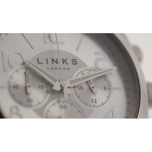 138 - Brand: Links of London
 Model Name: Gents 
 Reference: 0400.7414
 Movement: Quartz
 Dial shape: Circ... 