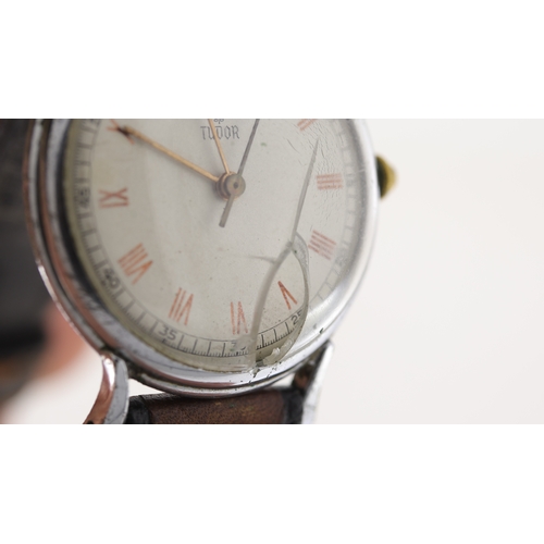 140 - Brand: Tudor
 Model Name: Vintage 
 Movement: Manual Wind
 Dial shape: Circular
 Dial colour: White
... 