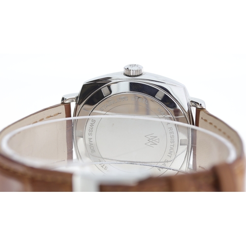 198 - Brand: Mappin and Webb
 Model Name: Automatic 
 Movement: Automatic
 Dial shape: Circular
 Dial colo... 