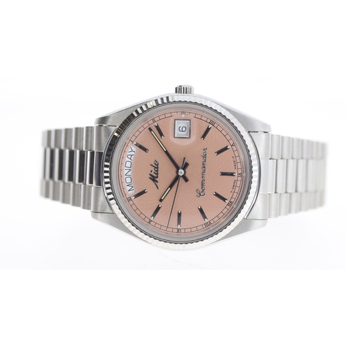 203 - Brand: Mido
 Model Name: Commander 
 Reference: 8299-1
 Movement: Automatic
 Dial shape: Circular
 D... 