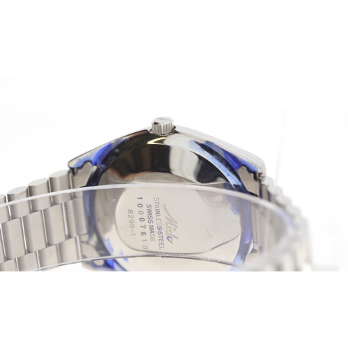 203 - Brand: Mido
 Model Name: Commander 
 Reference: 8299-1
 Movement: Automatic
 Dial shape: Circular
 D... 