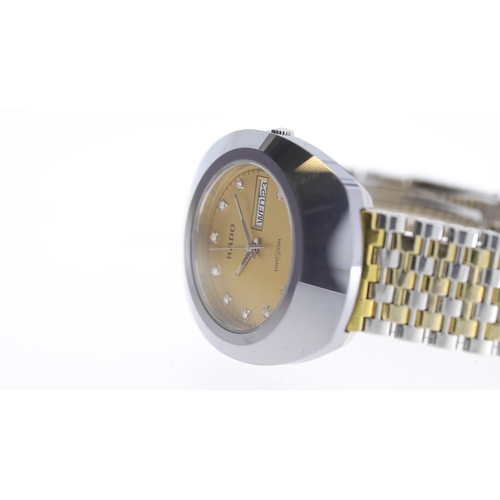 222 - Brand: Rado
 Model Name: Diastar 
 Movement: Quartz
 Dial shape: Circular
 Dial colour: Gold
 Dial f... 