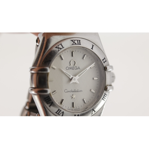 48 - Brand: Omega
 Model Name: Constellation 
 Movement: Quartz
 Dial shape: Circular
 Dial colour: Silve... 