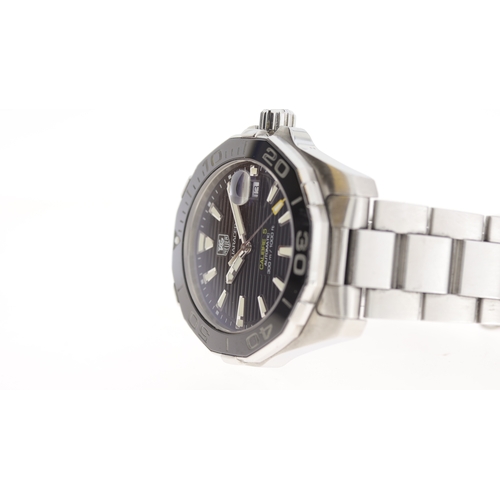 89 - Brand: Tag Heuer
 Model Name: Aquaracer 
 Reference: WAY211A
 Movement: Quartz
 Papers: Associated P... 