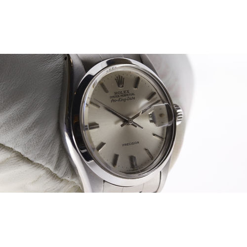 10 - Brand: Rolex
 Model Name: Air King 
 Reference: 5700
 Movement: Automatic
 Year: Circa 1975
 Dial sh... 