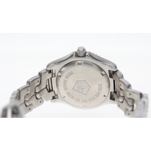 102 - Brand: Tag Heuer
 Model Name: Link 
 Reference: WT1112
 Box: inner box
 Dial shape: Circular
 Dial c... 