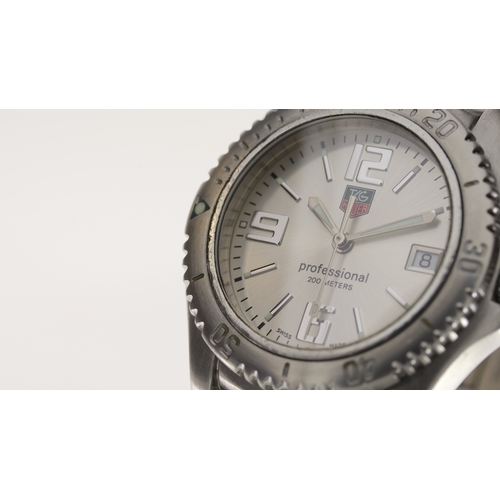 102 - Brand: Tag Heuer
 Model Name: Link 
 Reference: WT1112
 Box: inner box
 Dial shape: Circular
 Dial c... 