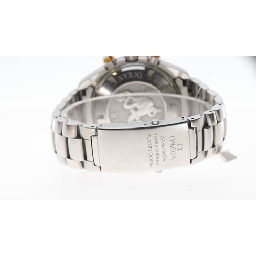 21 - Brand: Omega
 Model Name: Seamaster Planet Ocean 
 Reference: 2218.50.00
 Movement: Automatic
 Year:... 