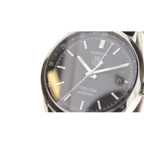 42 - Brand: Tag Heuer
 Model Name: Carrera Twin Time 
 Reference: WV2115-0
 Movement: Automatic
 Box: Inn... 