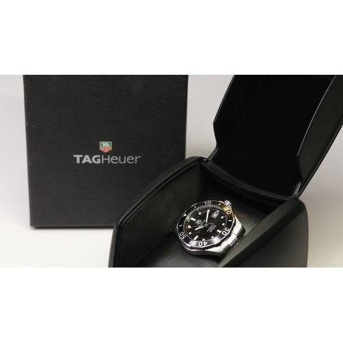 80 - Brand: Tag Heuer
 Model Name: Aquaracer 
 Reference: WAN2110
 Movement: Automatic
 Box: inner box
 D... 