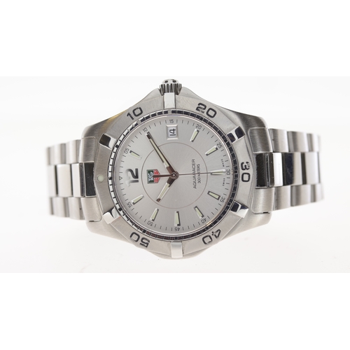 82 - Brand: Tag Heuer
 Model Name: Aquaracer 
 Reference: WAF1112
 Movement: Quartz
 Year: 2011
 Box: Inn... 