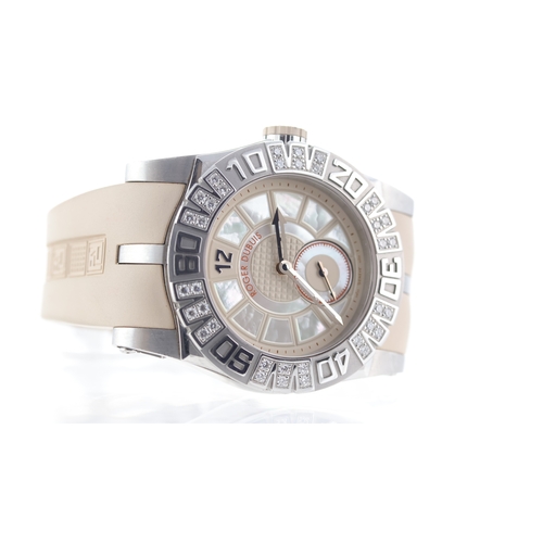 112 - Roger Dubuis Easy Diver Ref 85870 Brand: Roger Dubuis
 Model Name: Easy Diver 
 Reference: 85870
 Mo... 