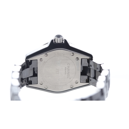 249 - Chanel J12 mid size Quartz Brand: Chanel
 Model Name: J12 
 Movement type: Quartz
 Dial shape: Circu... 