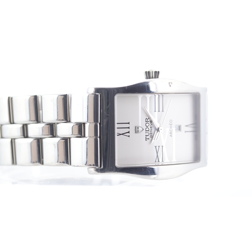 268 - Tudor Archeo Ref 30100 Brand: Tudor
 Model Name: Archeo 
 Reference: 30100
 Year: 2002
 Papers: Guar... 