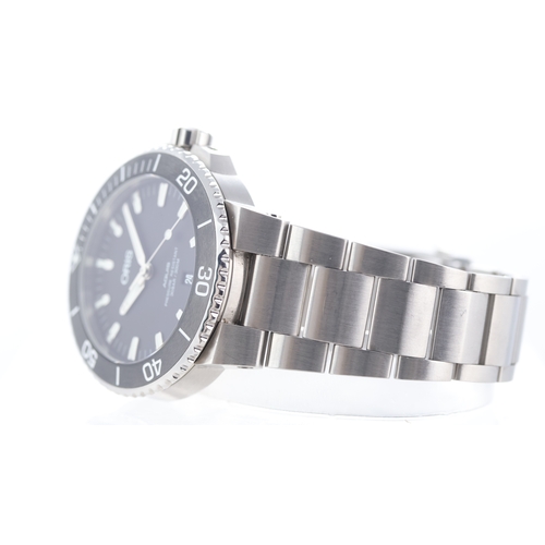 72 - Oris Aquis Ref 7730 with Box and Papers Brand: Oris
 Model Name: Aquis 
 Reference: 7730
 Movement t... 