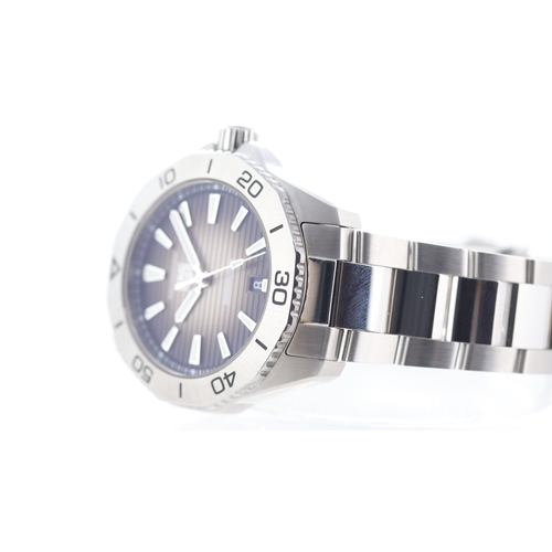 86 - Tag Heuer Aquaracer Ref WBP2110 CIRCA 2022+ Brand: Tag Heuer
 Model Name: Aquaracer 
 Reference: WBP... 