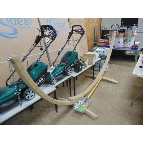 128 - new garden hammock on stand