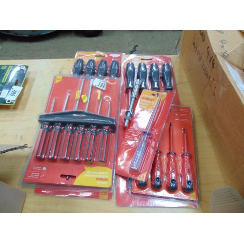 152 - Qt new tools screw driver sets