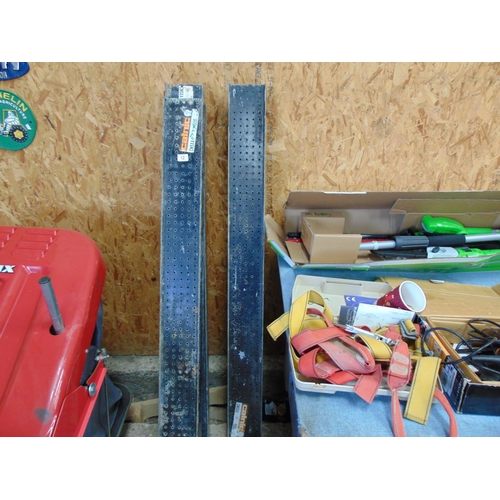 12 - 3 x short lintels