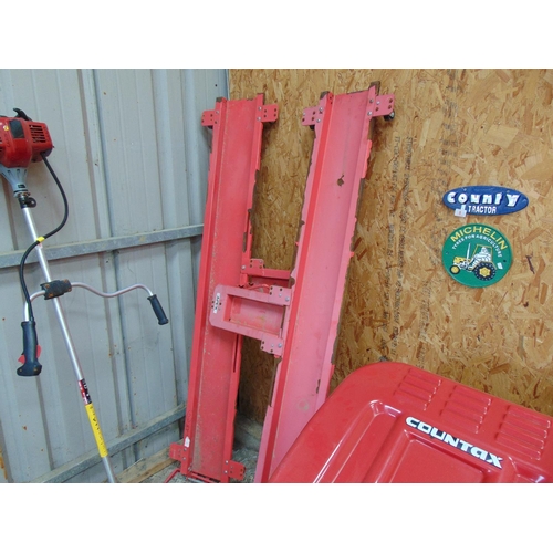 7 - Motorbike service stands