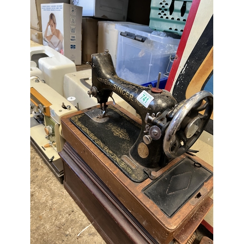 741 - Singer sewing machine a/f